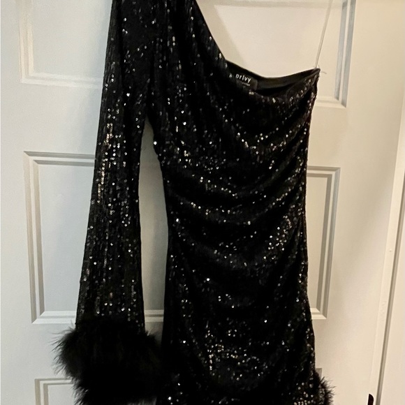 Homecoming dress - Picture 2 of 3